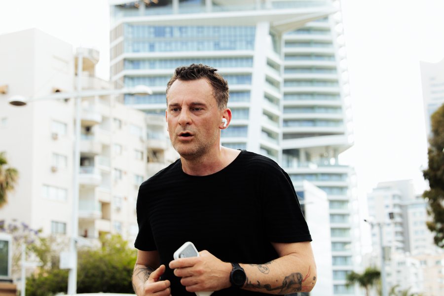 Andrii Moroz networking on a run in Tel Aviv